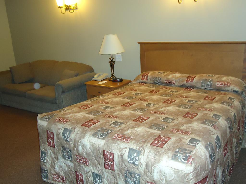 Auberge Bouctouche Inn & Suites Room photo