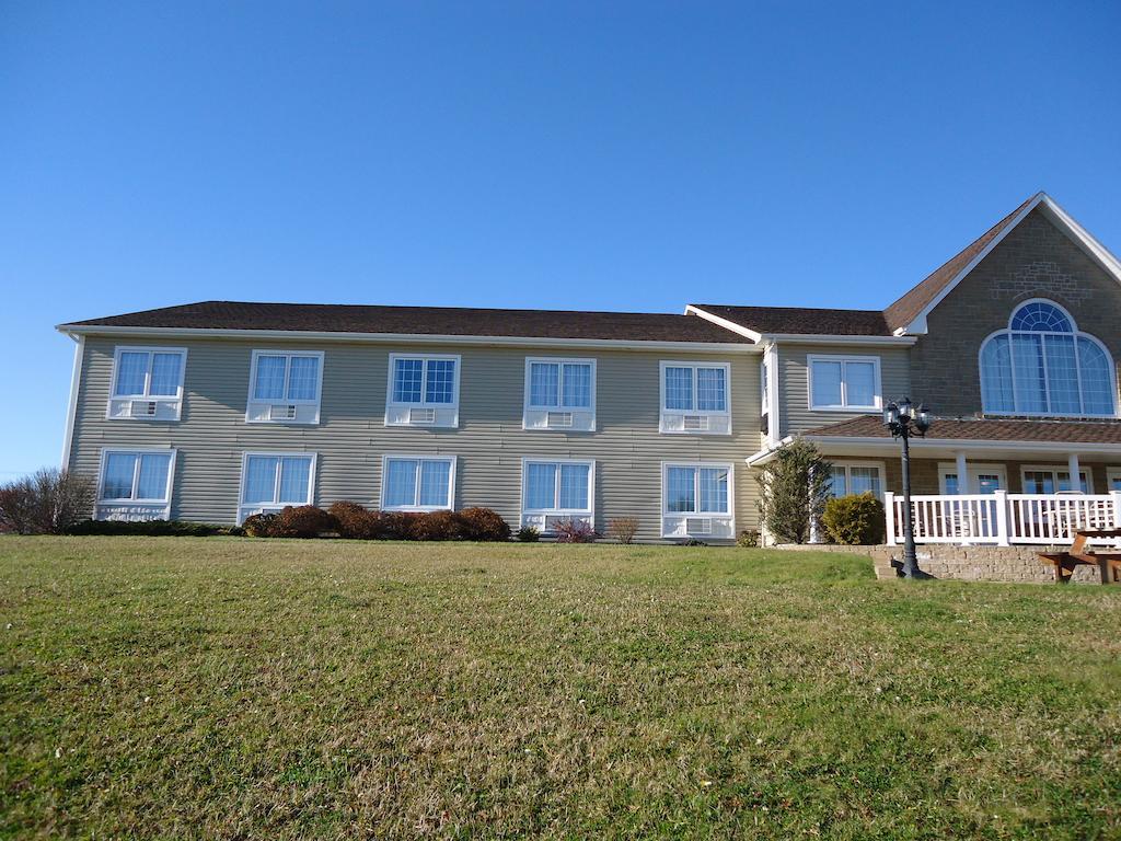 Auberge Bouctouche Inn & Suites Exterior photo